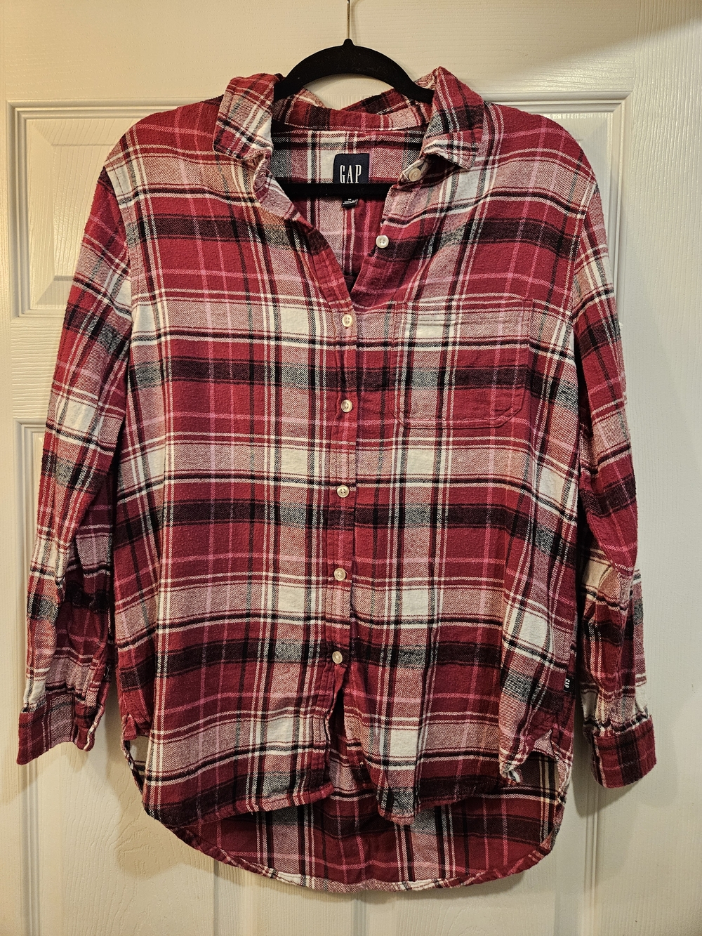 GAP Red Plaid Button-Up Long Sleeve Shirt